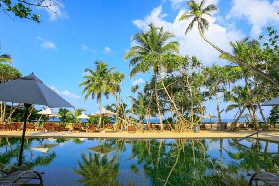 Pandanus Beach Resort & Spa 5