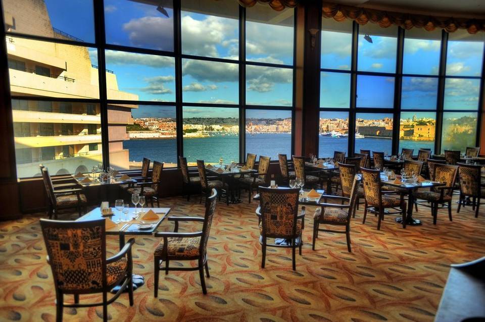 Grand Hotel Excelsior 2