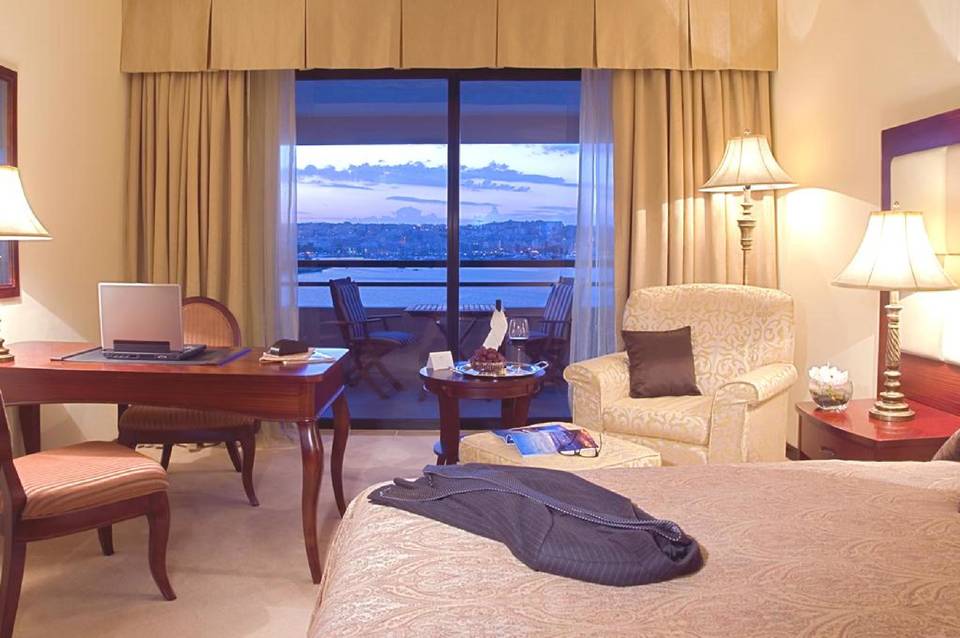 Grand Hotel Excelsior 4