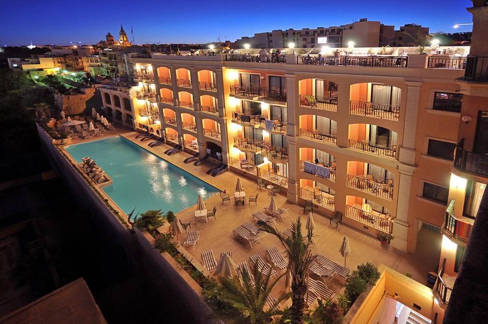Grand Hotel Gozo 2