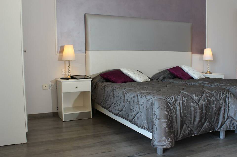 Sliema Marina Hotel 1
