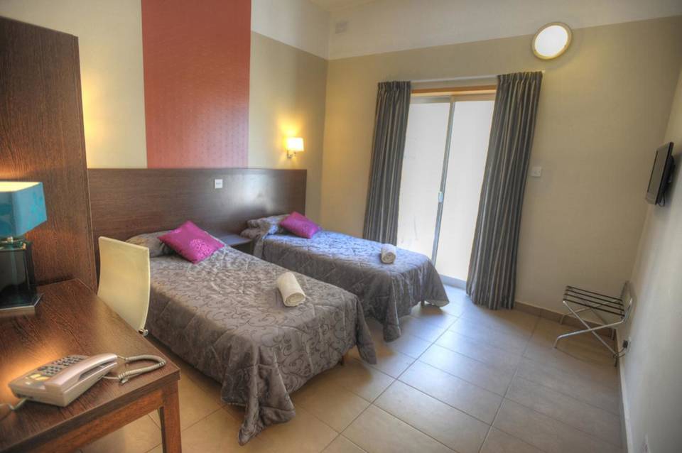 Carlton Hotel Malta 4