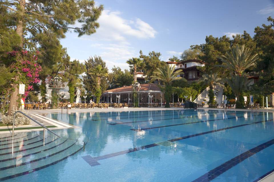 Club & Hotel Letoonia 1