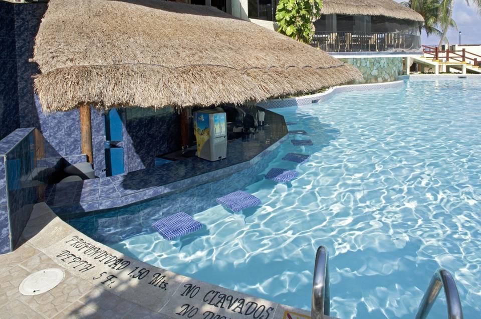Emporio Cancun 2