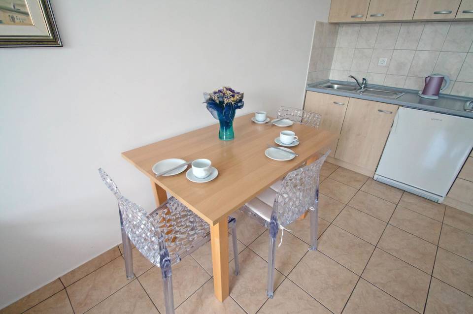 Tamarix Apartments 2
