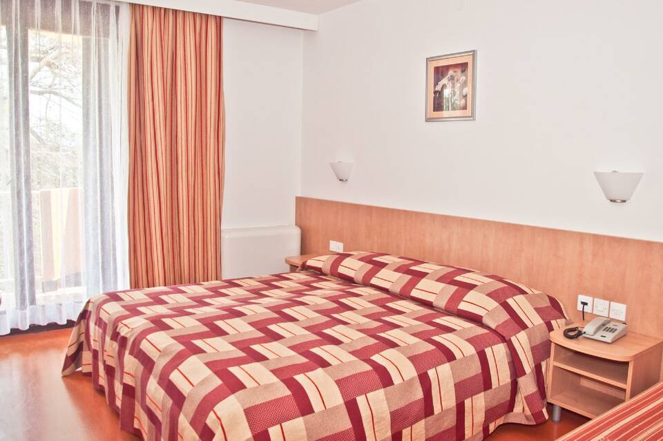San Marino Hotel 5