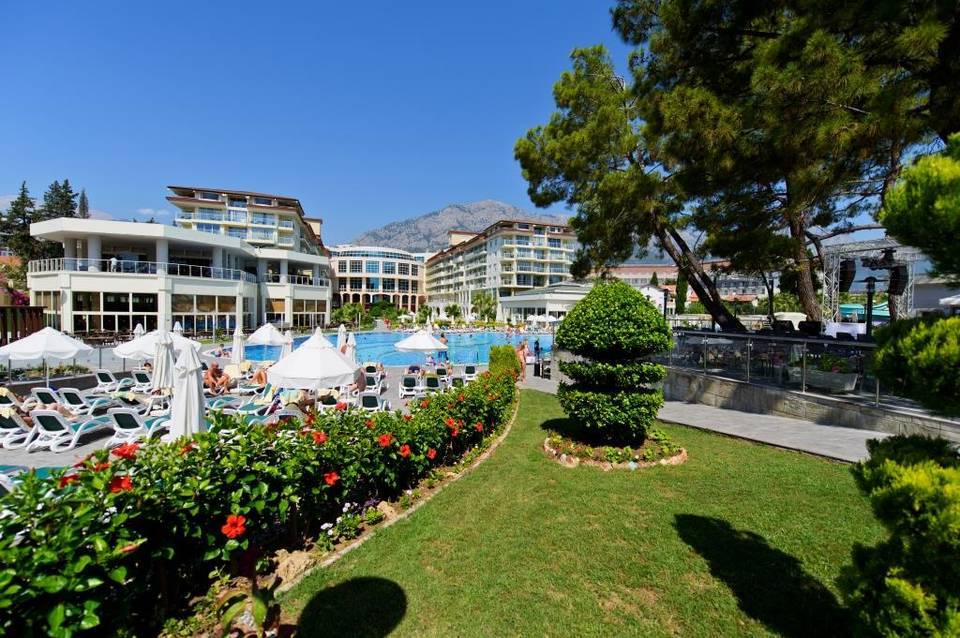 Akra Kemer 1