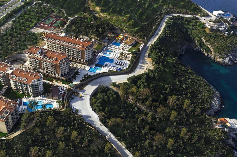 Ramada Resort by Wyndham Kusadasi 1