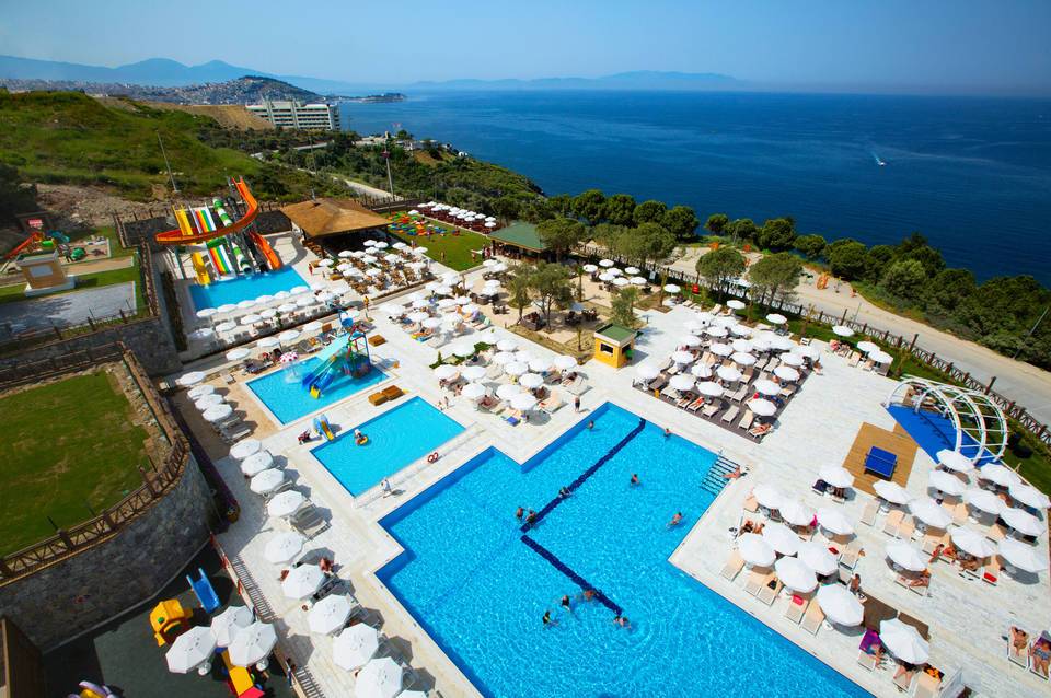 Ramada Resort by Wyndham Kusadasi 2