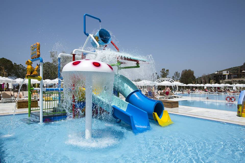 Ramada Resort by Wyndham Kusadasi 5