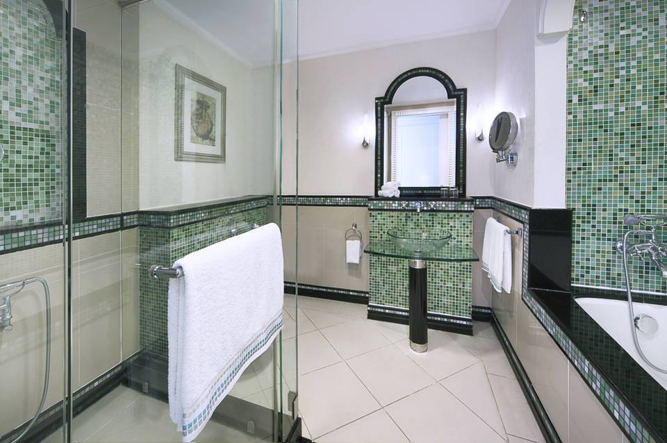 Al Habtoor Grand Resort, Autograph Collection 3