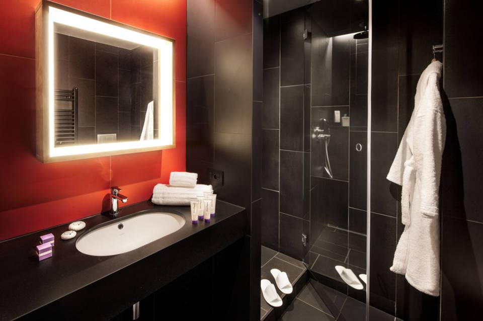 Glam Hotel 5