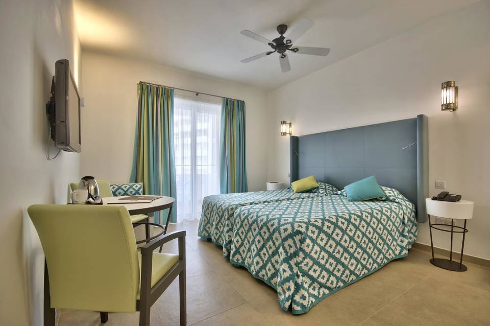 db San Antonio Hotel + Spa 2
