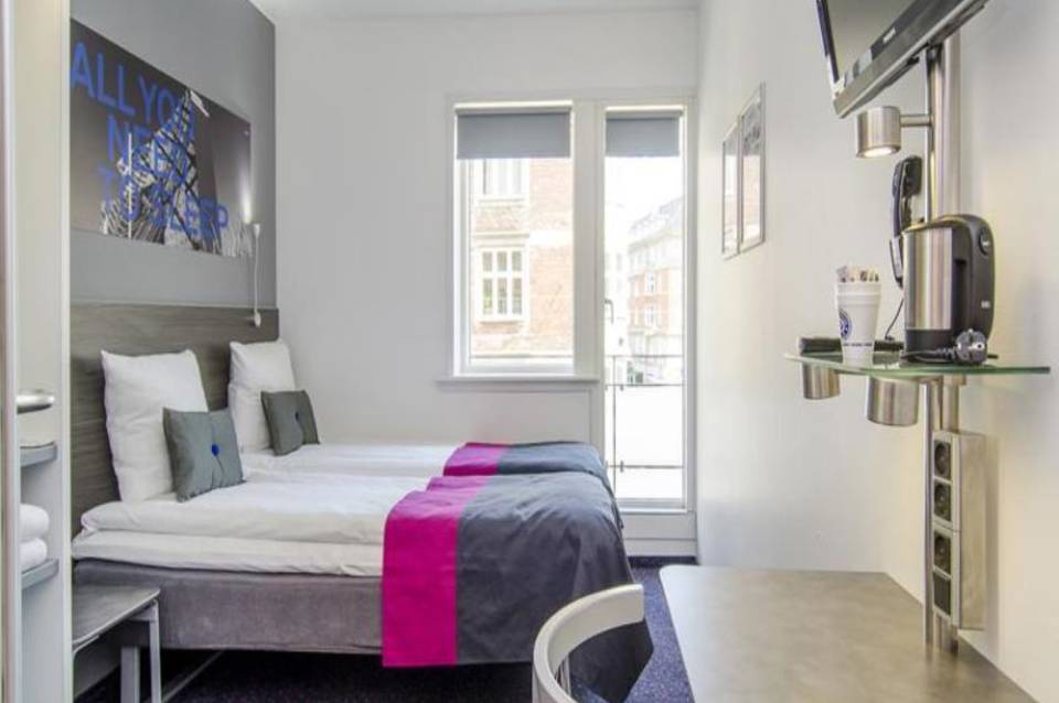 Cabinn City 1
