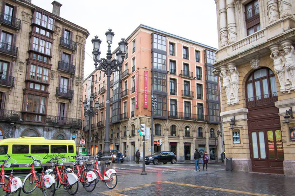 Petit Palace Arana 3