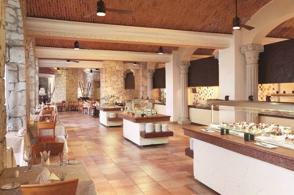 Wyndham Alltra Playa del Carmen Adults Only All Inclusive 2