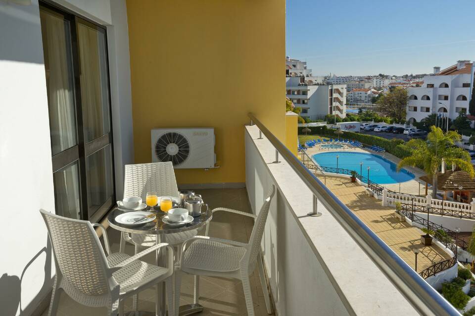 Paladim & Alagoa Mar Aparthotels 2