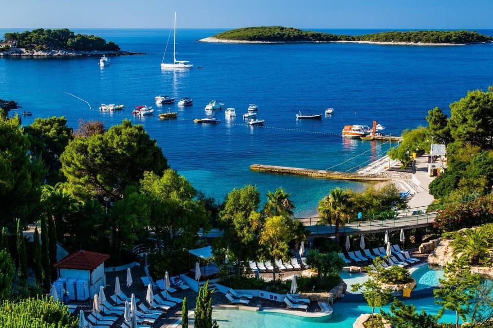 Amfora Hvar Grand Beach Resort 1