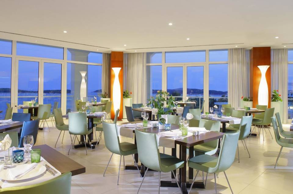 Amfora Hvar Grand Beach Resort 3
