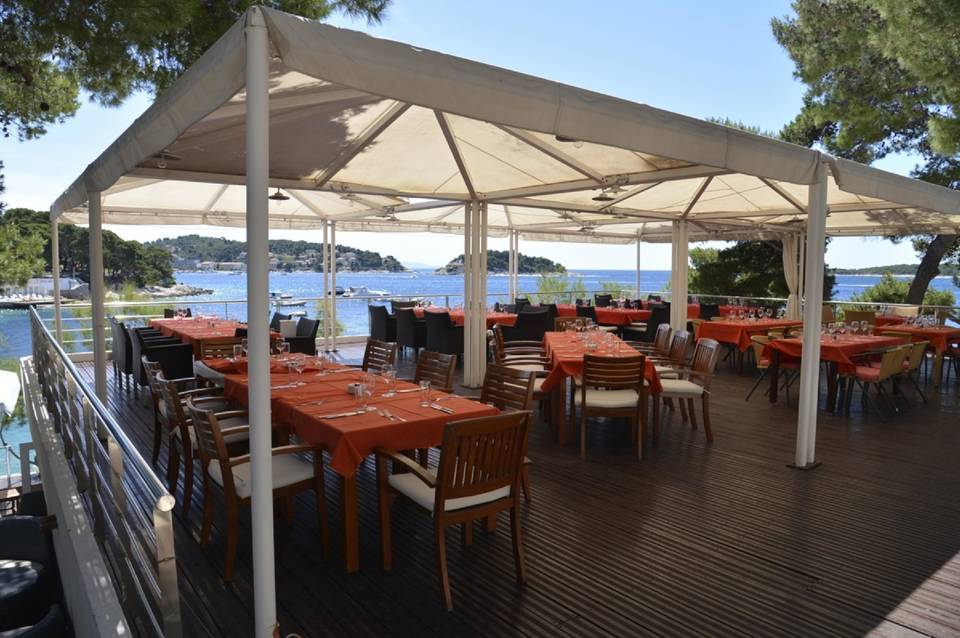 Amfora Hvar Grand Beach Resort 4