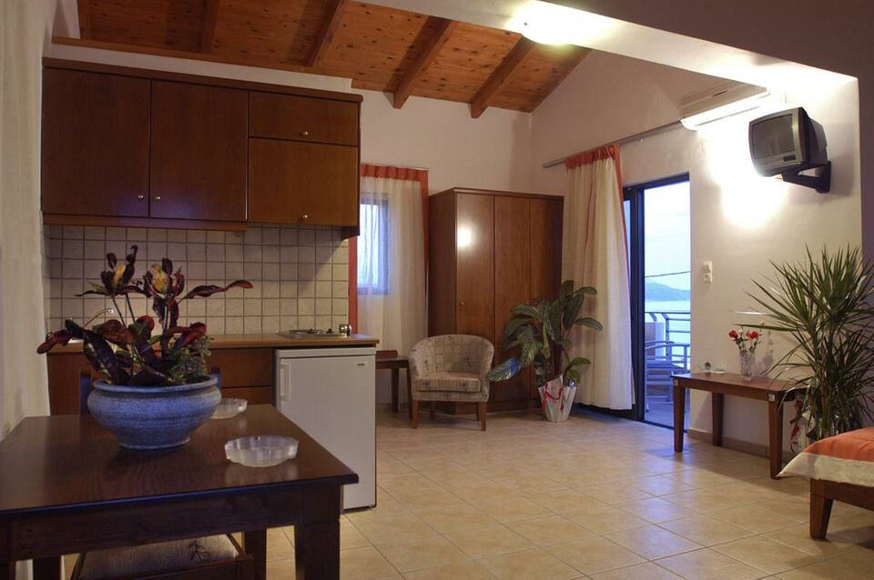 Sunrise Suites 4