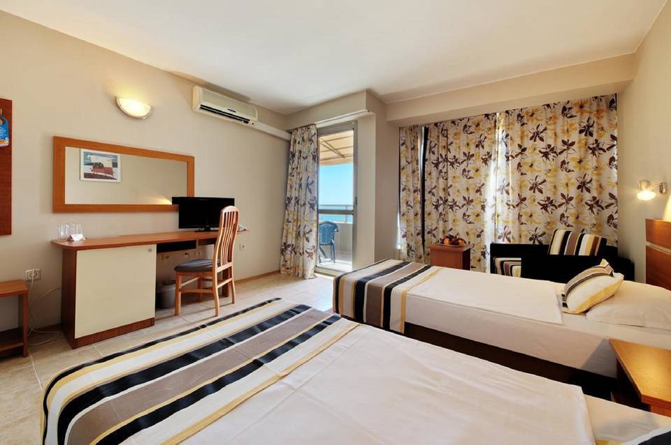 Hotel Excelsior 2