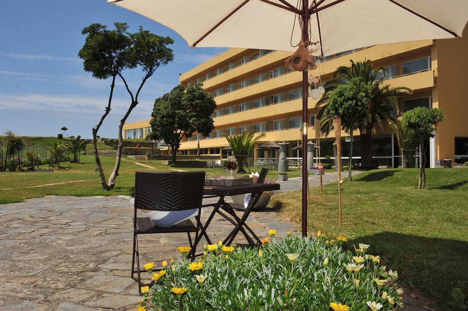 Axis Ofir Beach Resort Hotel 4