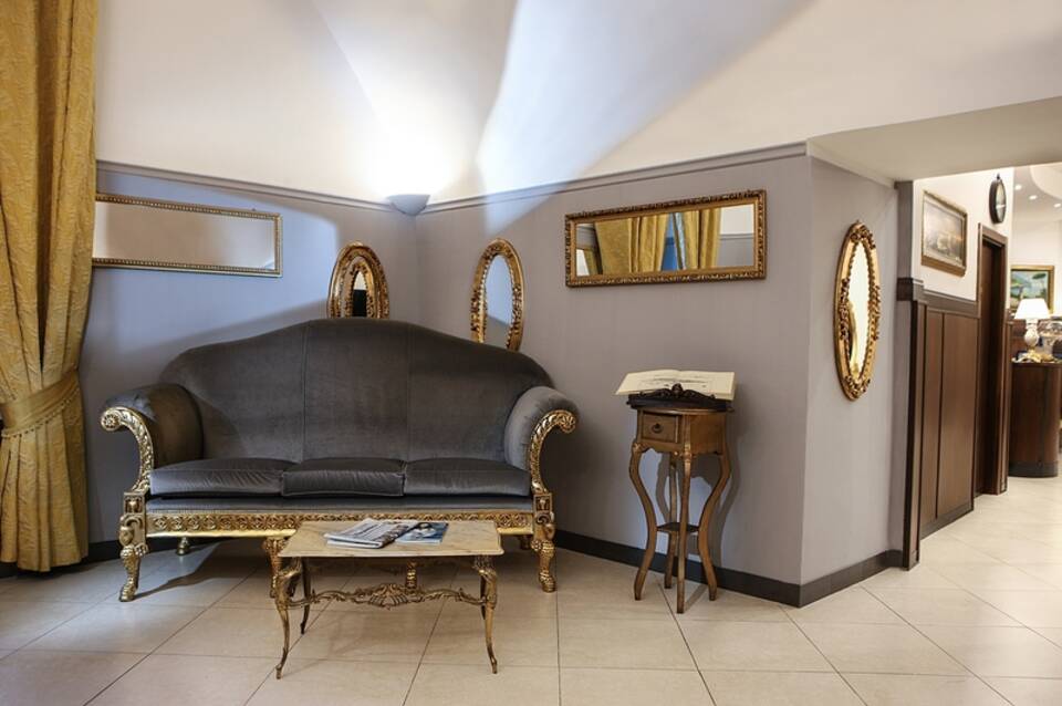 Grand Hotel Capodimonte 3