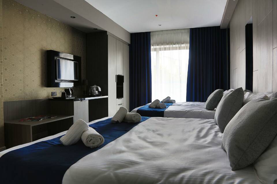 The District Hotel 4