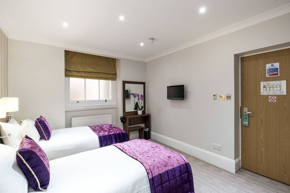 London House 4