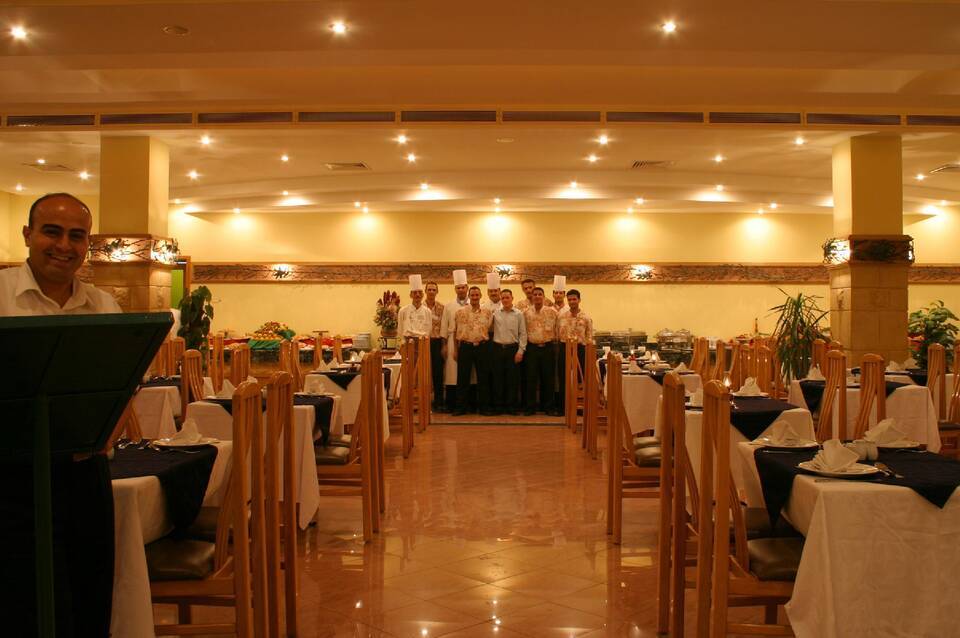 Falcon Hills Hotel 3
