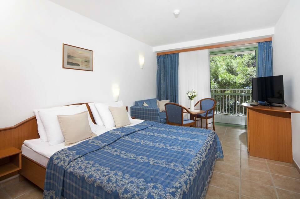 Bluesun Hotel Marina 1