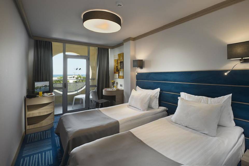 HVD Viva Club Hotel 5