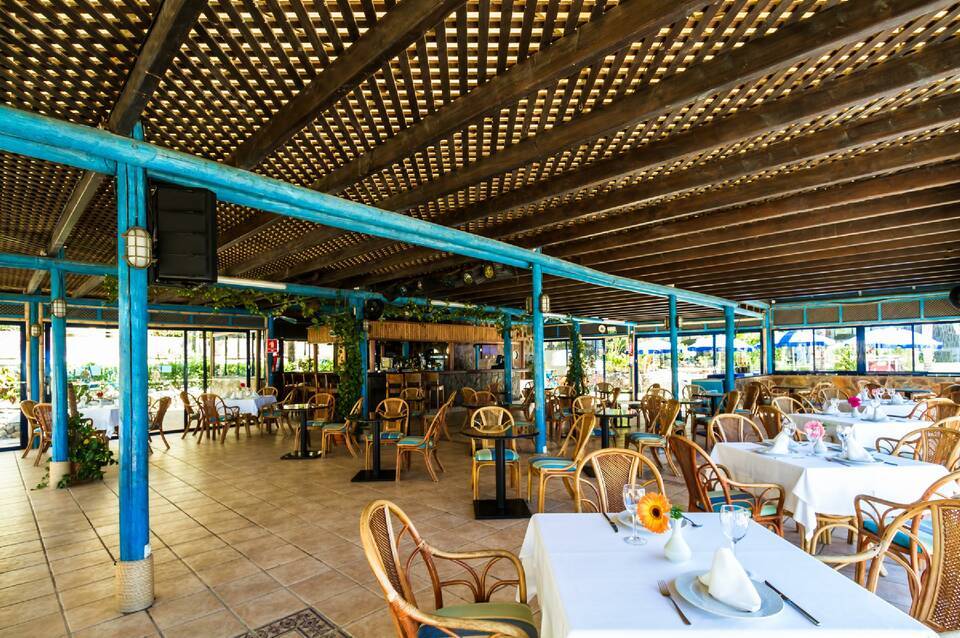 BlueBay Beach Club 2
