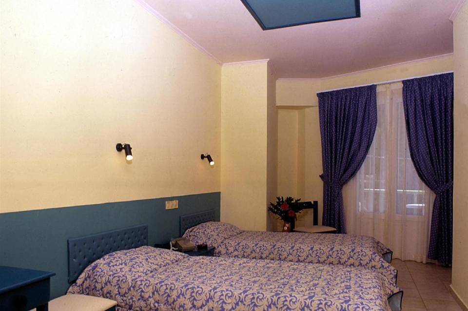 Hotel Ilios 4