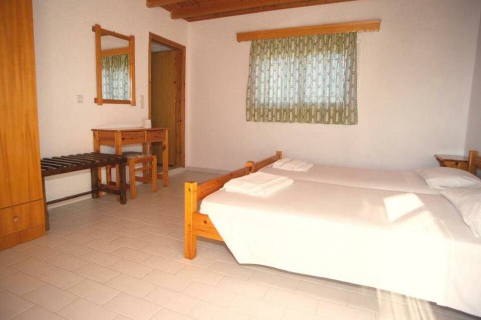 Hotel Varelis 4