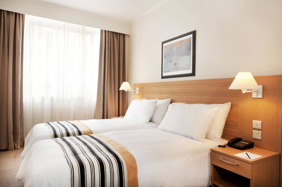 The Preluna Hotel 5