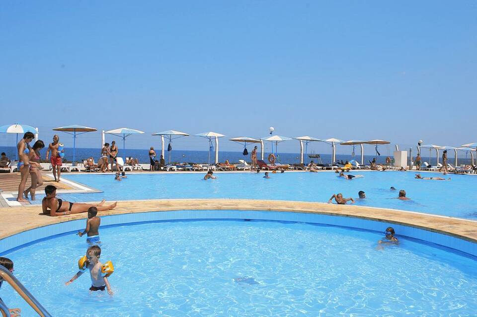 El Mouradi Club Selima 4
