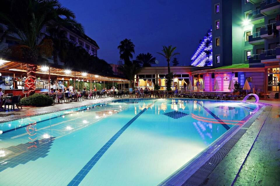Caretta Beach Hotel 3