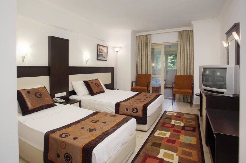 Oz Incekum Beach Resort 5