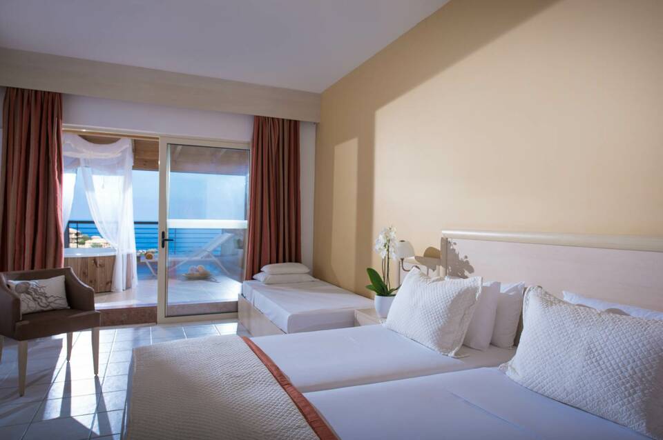 Blue Bay Resort Hotel 3