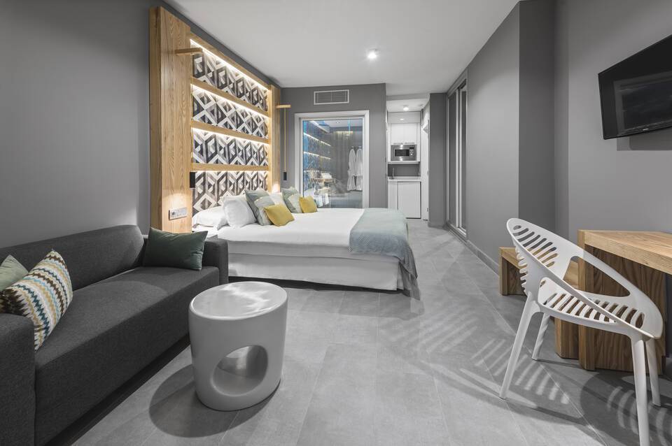 Hotel Atlantic Mirage Suites & Spa 3