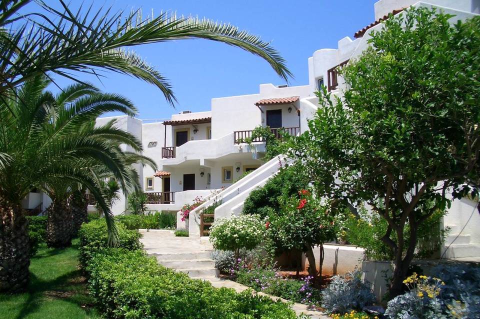 Alexander Beach Hotel & Village Resort 3
