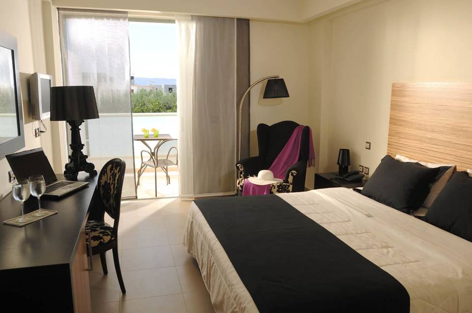 Angela Suites Boutique Hotel 2
