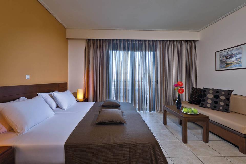 Creta Palm 2