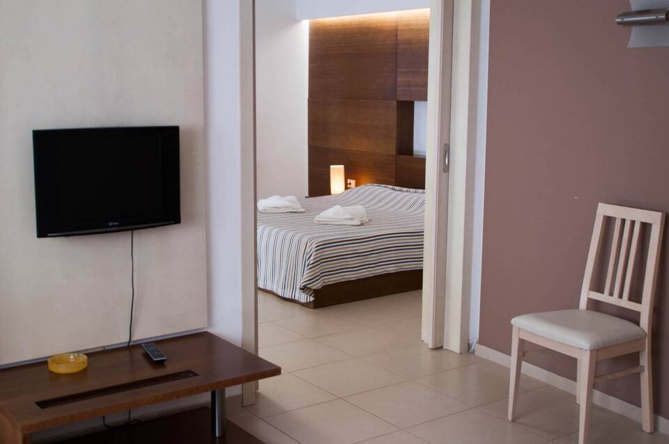 Matala Bay Hotel & Apartments 4