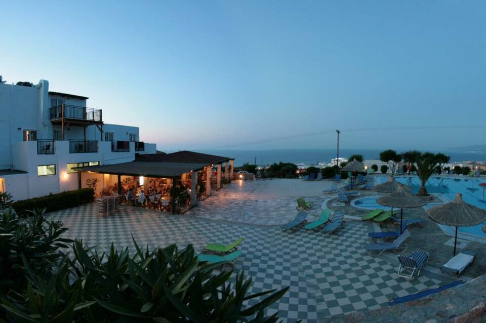 Semiramis Village Hotel 2