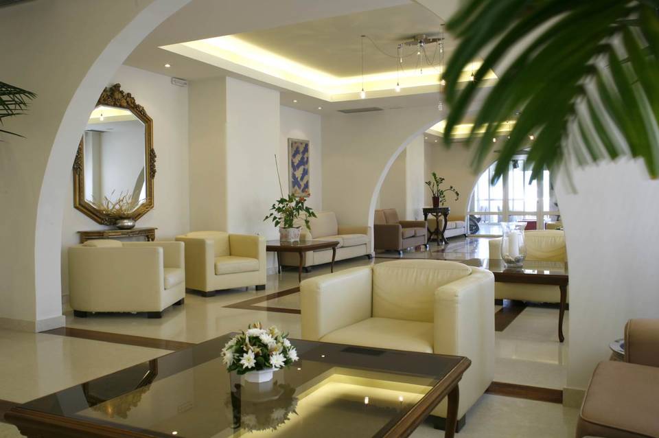 Glaros Beach Hotel 4