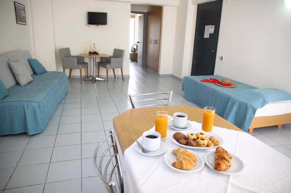 Acropolis Apartments 2