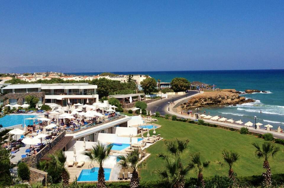 The Island Hotel 1